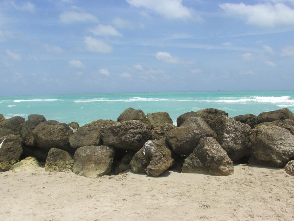 Ocean Blue Apartment Miami Beach Exterior photo